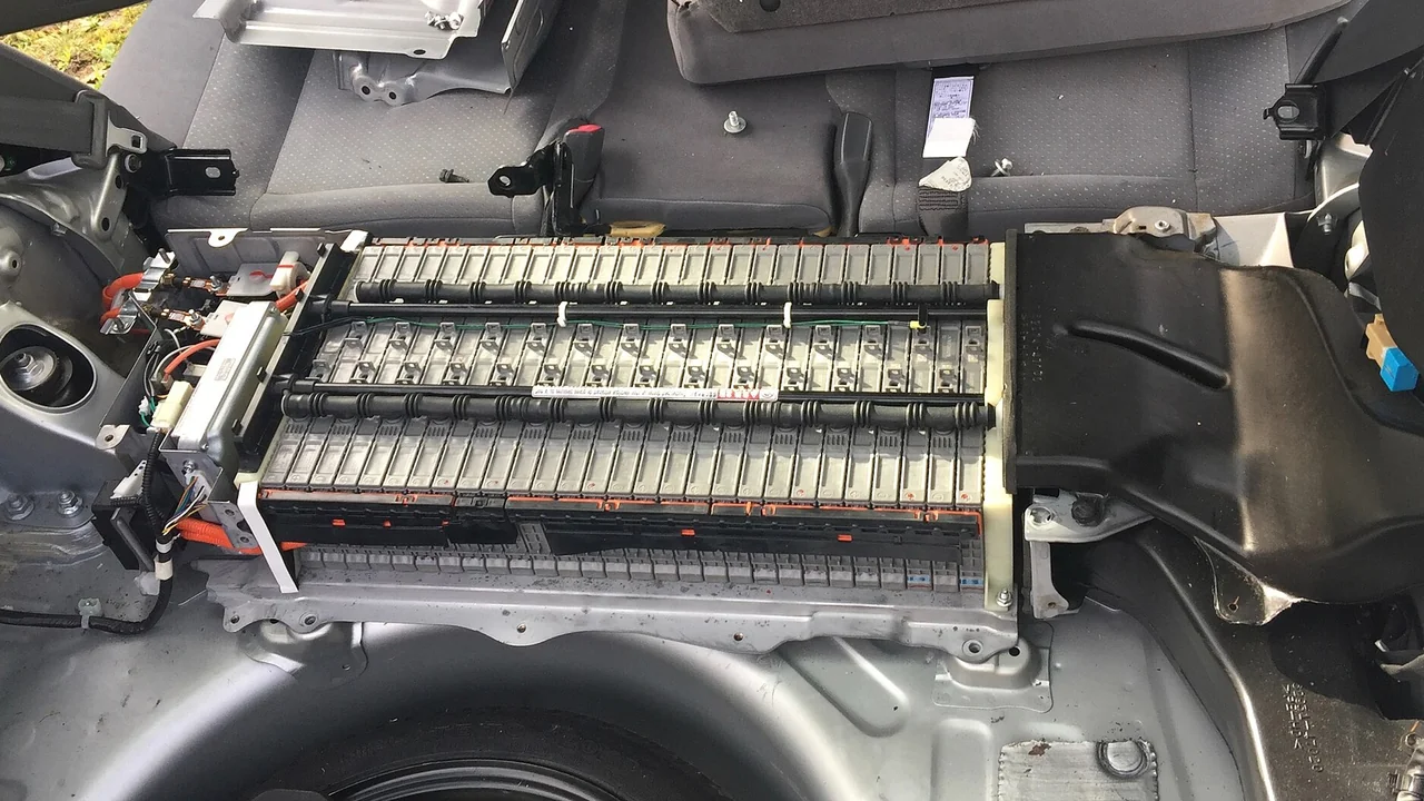 Diagnostik Sistem Baterai Tegangan Tinggi (HV Battery) pada Kendaraan Listrik (EV) dan Hybrid (Edisi 3)